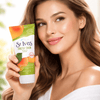 ST. Ives Fresh Skin Apricot Scrub 150 g - CosFair GmbH