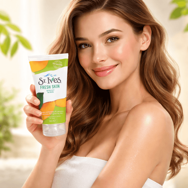 St. Ives Fresh Skin Apricot Scrub 150 ml - CosFair GmbH